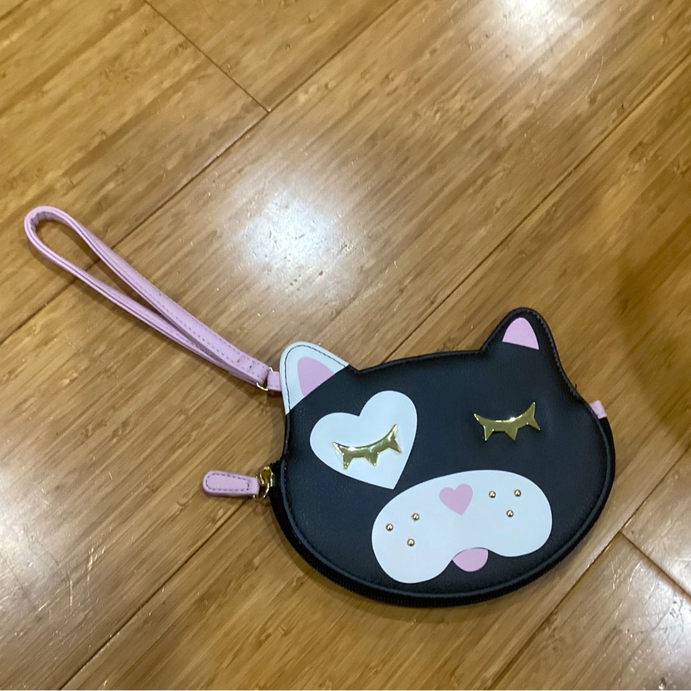 Betsy Johnson KIDS Cat Wristbag